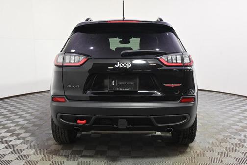 2022 Jeep Cherokee Trailhawk
