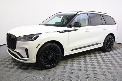Pristine White Metallic Tri-Coat 2026 Lincoln Aviator Reserve AWD