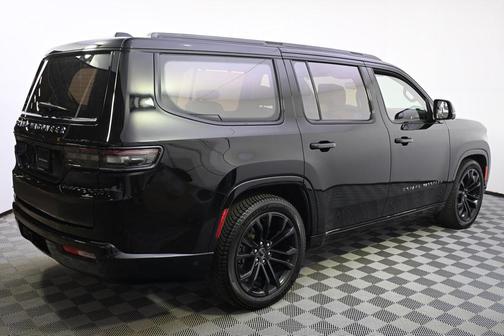 Diamond Black Crystal Pearlcoat 2023 Jeep Grand Wagoneer Series III Obsidian 4x4