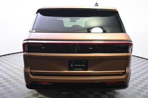 Sunrise Copper Metallic Pearlcoat 2026 Lincoln Navigator Black Label