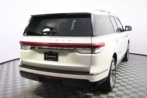 2023 Lincoln Navigator Reserve