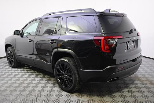 2022 GMC Acadia AWD SLT