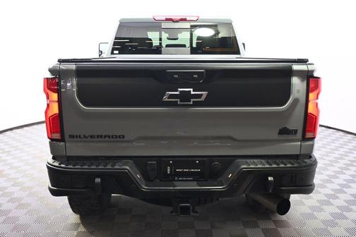 2024 Chevrolet Silverado 2500 4WD Crew Cab Standard Bed ZR2
