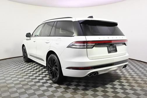 Pristine White Metallic Tri-Coat 2026 Lincoln Aviator Reserve AWD