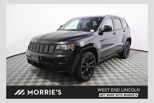 Diamond Black Crystal Pearlcoat 2021 Jeep Grand Cherokee Laredo