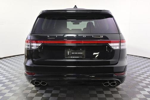 Infinite Black Metallic Clearcoat 2026 Lincoln Aviator Premiere