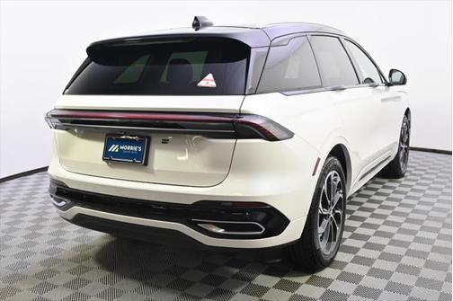 2025 Lincoln Nautilus Reserve