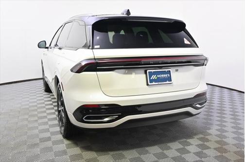 2025 Lincoln Nautilus Reserve