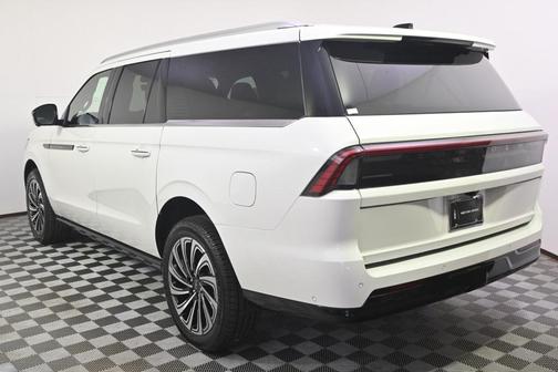 2025 Lincoln Navigator Black Label