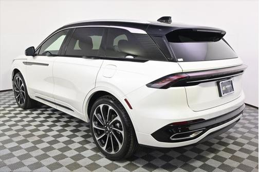 2025 Lincoln Nautilus Black Label