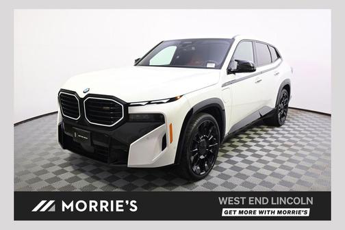 Mineral White Metallic 2023 BMW XM Base