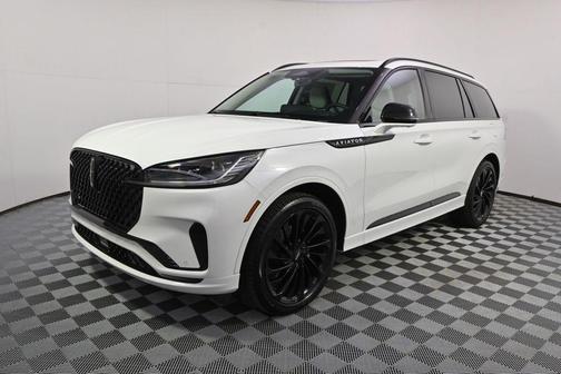 Pristine White Metallic Tri-Coat 2026 Lincoln Aviator Reserve AWD