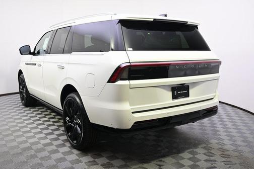 2025 Lincoln Navigator Black Label