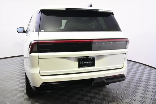 2025 Lincoln Navigator Black Label