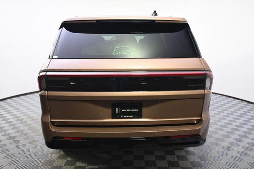 Sunrise Copper Metallic Pearlcoat 2026 Lincoln Navigator Black Label
