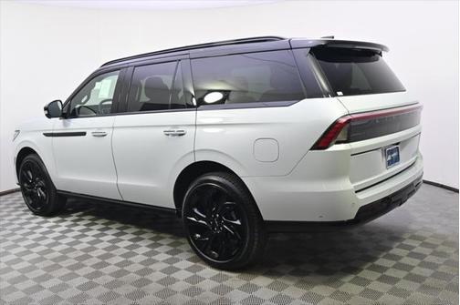 2025 Lincoln Navigator Black Label