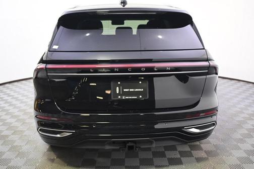 Infinite Black Metallic Clearcoat 2026 Lincoln Nautilus Reserve