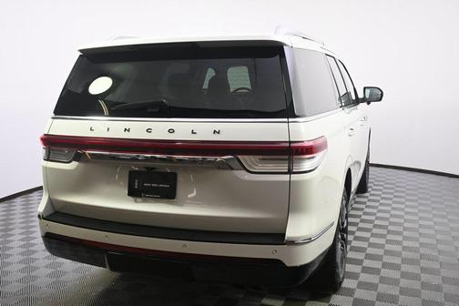 2022 Lincoln Navigator Black Label