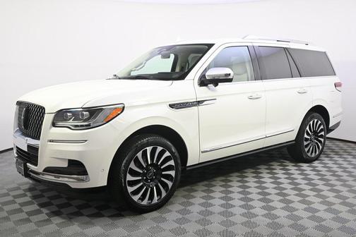2022 Lincoln Navigator Black Label