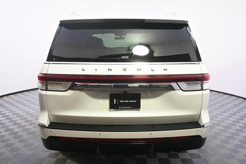 2022 Lincoln Navigator Black Label