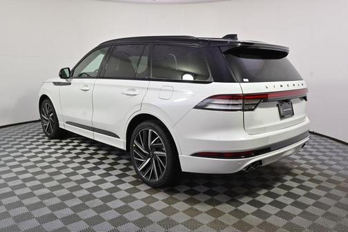 Pristine White Metallic Tri-Coat 2026 Lincoln Aviator Black Label AWD