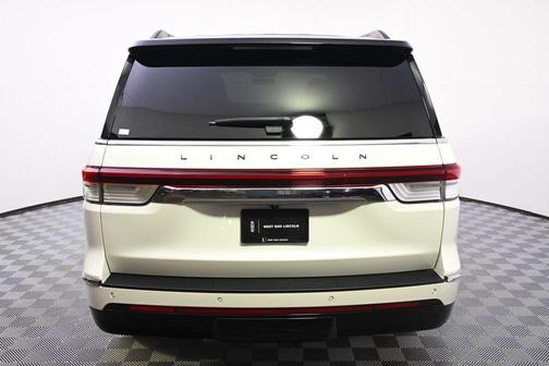 Pristine White Metallic Tri-Coat 2023 Lincoln Navigator Black Label