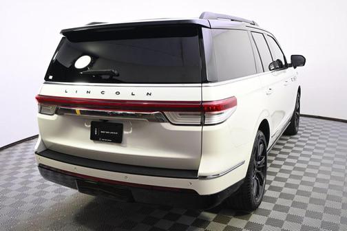 Pristine White Metallic Tri-Coat 2023 Lincoln Navigator Black Label