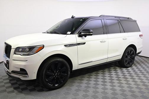 Pristine White Metallic Tri-Coat 2023 Lincoln Navigator Black Label