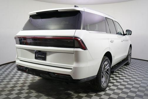 White 2026 Lincoln Navigator Reserve