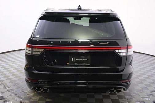 Infinite Black Metallic Clearcoat 2026 Lincoln Aviator Reserve AWD