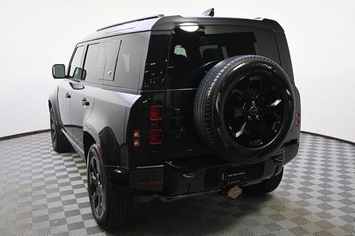 Santorini Black Metallic 2022 Land Rover Defender 110 X-Dynamic SE