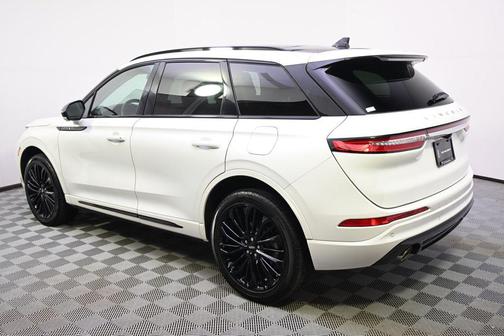 PRISTINE WHITE MET 3C 2026 Lincoln Corsair Reserve