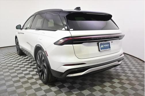 2025 Lincoln Nautilus Reserve