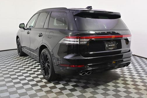 Infinite Black Metallic Clearcoat 2026 Lincoln Aviator Reserve AWD