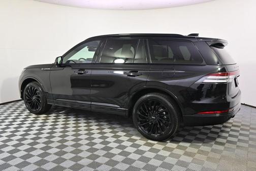 Infinite Black Metallic Clearcoat 2026 Lincoln Aviator Reserve AWD