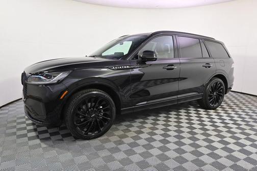 Infinite Black Metallic Clearcoat 2026 Lincoln Aviator Reserve AWD