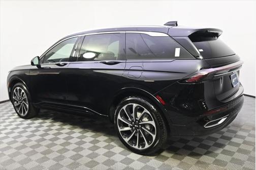 2025 Lincoln Nautilus Black Label