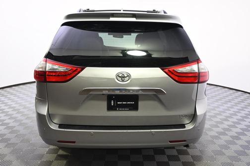 2017 Toyota Sienna Limited Premium