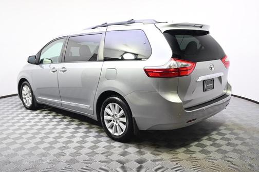 2017 Toyota Sienna Limited Premium
