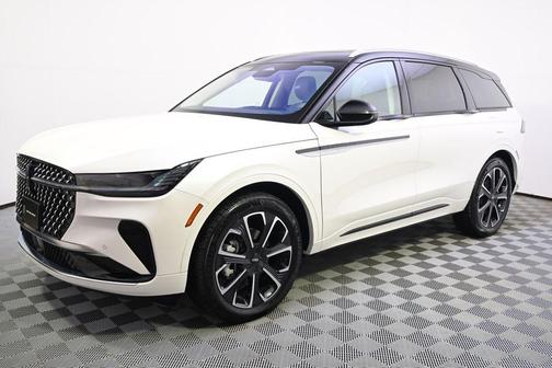 2026 Lincoln Nautilus Reserve