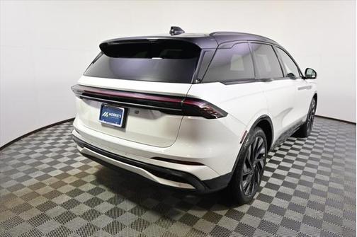 2025 Lincoln Nautilus Reserve
