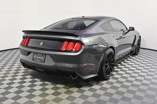 2017 Ford Shelby GT350 Base