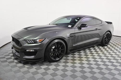 2017 Ford Shelby GT350 Base