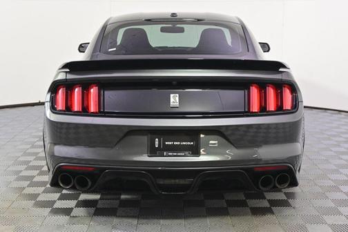 2017 Ford Shelby GT350 Base