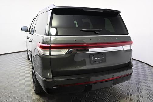 2022 Lincoln Navigator Black Label