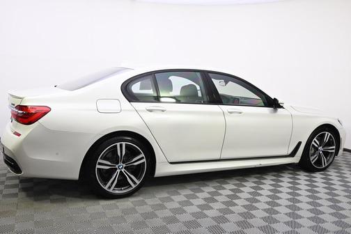 2019 BMW 750 i xDrive