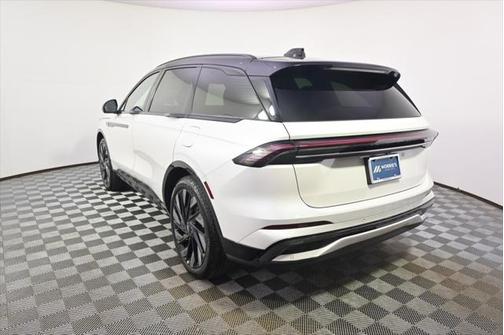 2025 Lincoln Nautilus Reserve