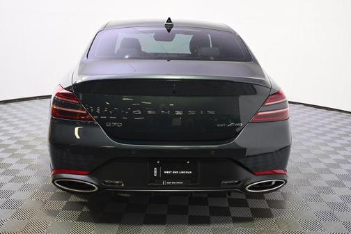 Hallasan Green 2023 Genesis G70 3.3T AWD
