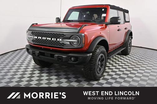 Hot Pepper Red Metallic Tinted Clearcoat 2022 Ford Bronco Badlands