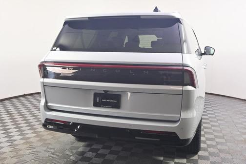 2025 Lincoln Navigator Black Label